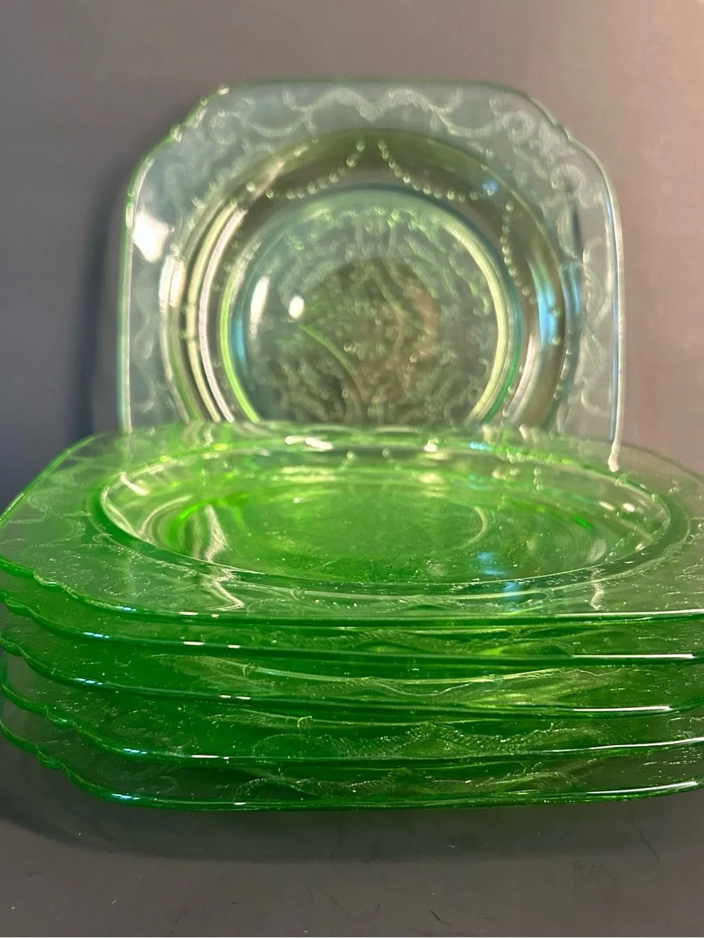 Federal Glass Madrid Pattern Vaseline Green Uranium Glass Plates 7.5” Set Of 6